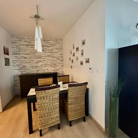 Cozy, Beautiful View - 1 Stop By Train To Old Town Bratislava