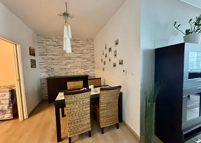 Cozy, Beautiful View - 1 Stop By Train To Old Town Bratislava