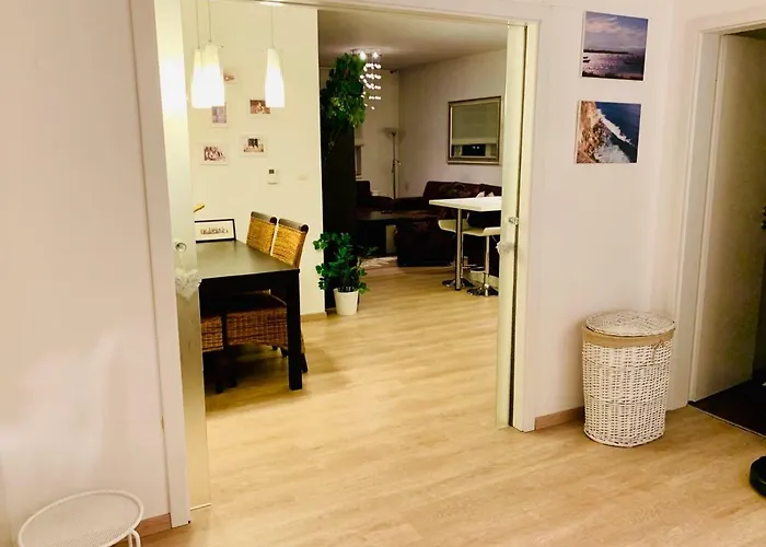 Cozy, Beautiful View - 1 Stop By Train To Old Town