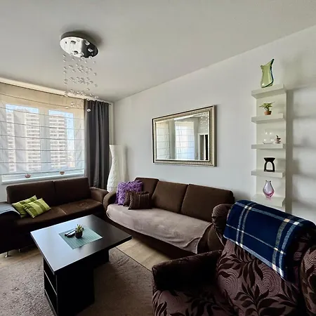 Апартаменты Cozy, Beautiful View - 1 Stop By Train To Old Town Братислава