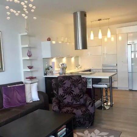 Cozy, Beautiful View - 1 Stop By Train To Old Town Apartmán Bratislava